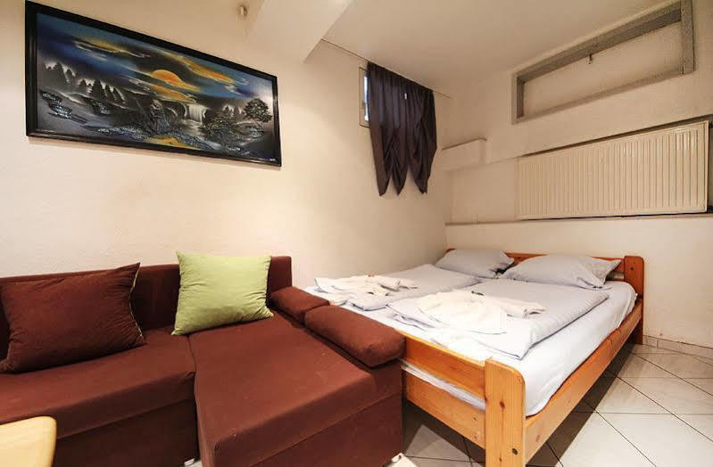 City Pension Storch II โคโลญ ภายนอก รูปภาพ
